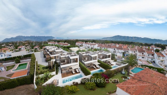 Te koop - Huis - Bungalow - La Nucía - La Nucia Centro