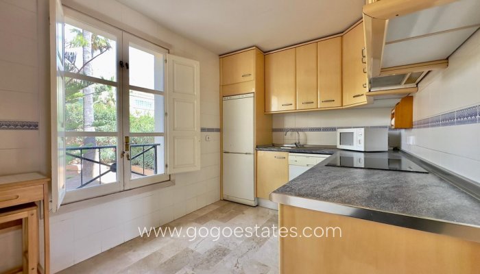 Resale - House - Bungalow - Finestrat