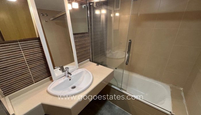 Te koop - Appartement - Appartement op de middelste verdieping - Alicante - Alicante Centro