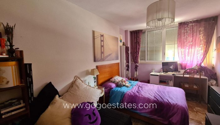 Te koop - Huis - Bungalow - Alicante - Alicante Centro