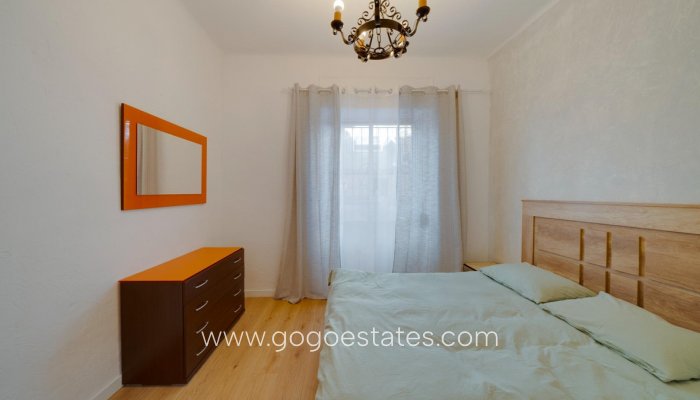 Te koop - Appartement - Appartement op de middelste verdieping - Alicante - Alicante Centro