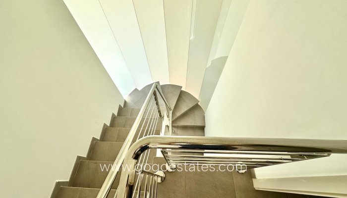 Wiederverkauf - Haus - Bungalow - Benidorm - Benidorm Centro