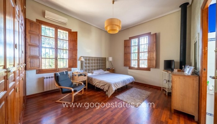 Te koop - Huis - Bungalow - Mutxamel - Mutxamel Centro