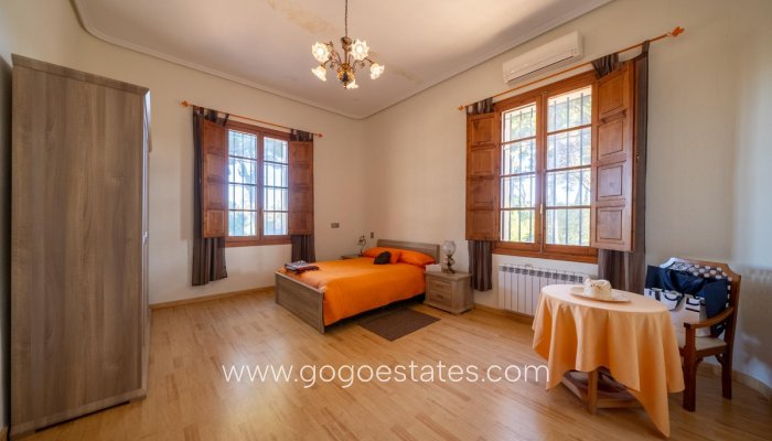 Te koop - Huis - Bungalow - Mutxamel - Mutxamel Centro