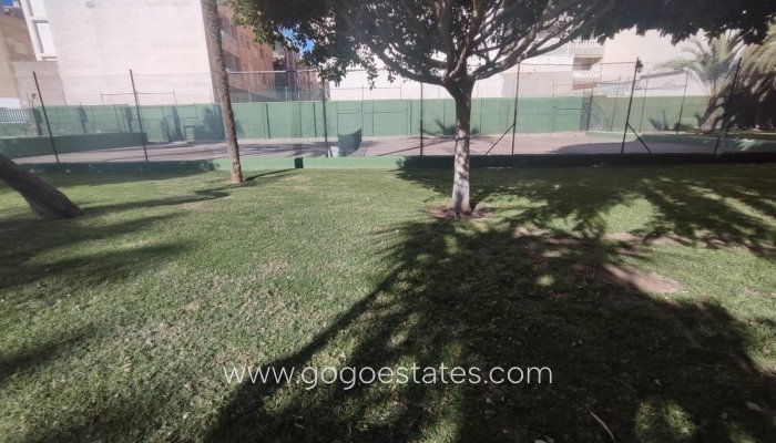 Revente - Appartement - Appartement au rez-de-chaussée - Torrevieja - Torrevieja Centro