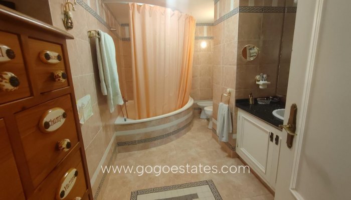 Revente - Appartement - Appartement au rez-de-chaussée - Torrevieja - Torrevieja Centro