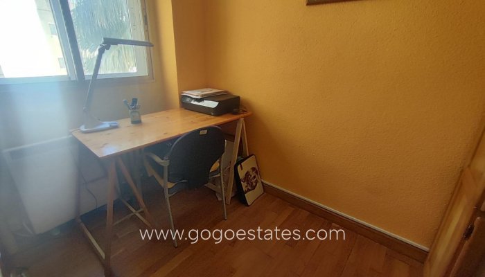 Revente - Appartement - Appartement au rez-de-chaussée - Torrevieja - Torrevieja Centro