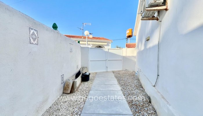 Te koop - Huis - Bungalow - Torrevieja - Torrevieja Centro