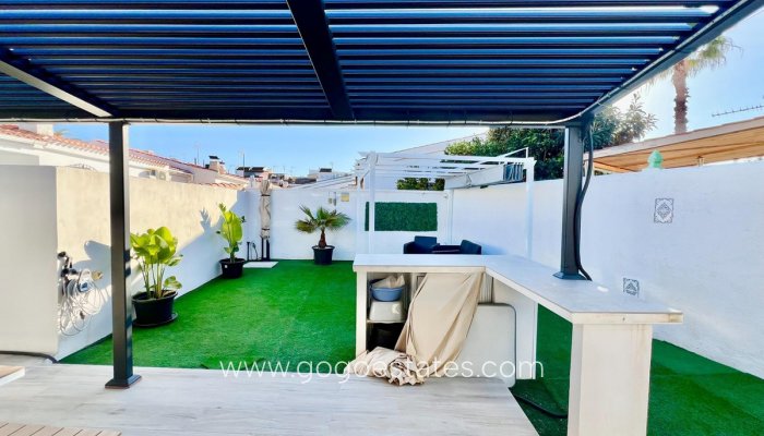Te koop - Huis - Bungalow - Torrevieja - Torrevieja Centro