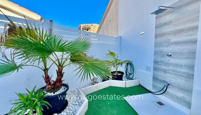 Te koop - Huis - Bungalow - Torrevieja - Torrevieja Centro