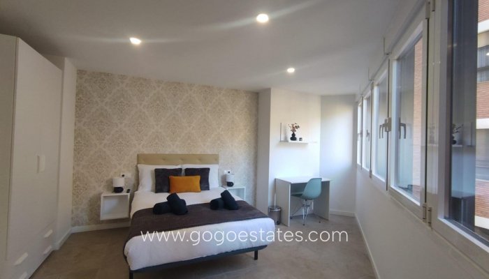 Te koop - Appartement - Appartement op de middelste verdieping - Alicante - Alicante Centro
