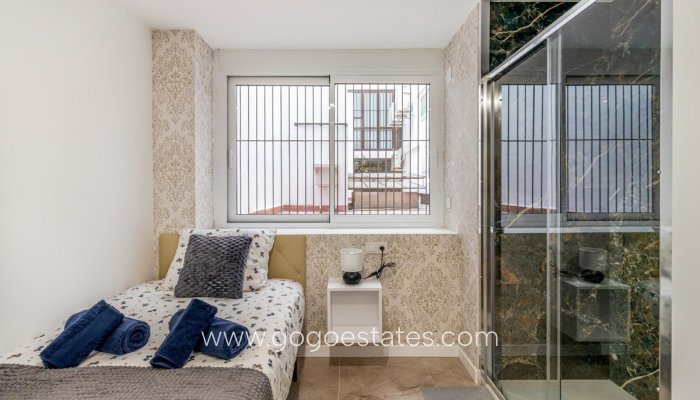 Te koop - Appartement - Appartement op de middelste verdieping - Alicante - Alicante Centro