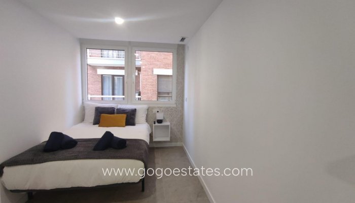 Te koop - Appartement - Appartement op de middelste verdieping - Alicante - Alicante Centro