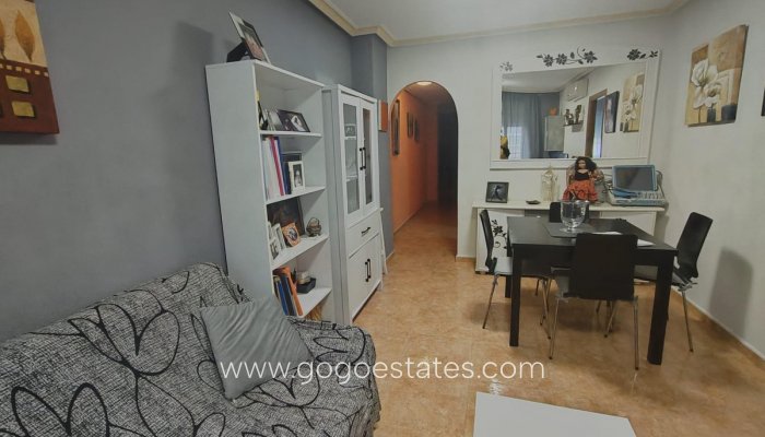 Te koop - Appartement - Appartement op de middelste verdieping - Torrevieja - Torrevieja Centro