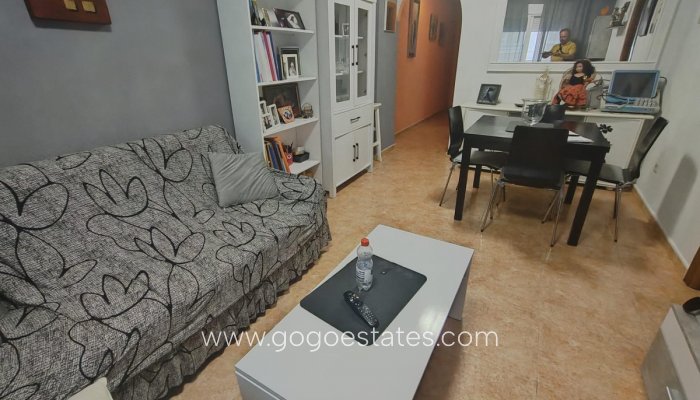 Te koop - Appartement - Appartement op de middelste verdieping - Torrevieja - Torrevieja Centro