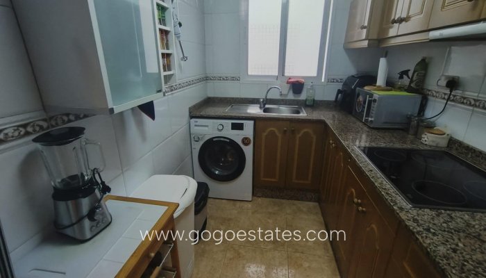 Te koop - Appartement - Appartement op de middelste verdieping - Torrevieja - Torrevieja Centro