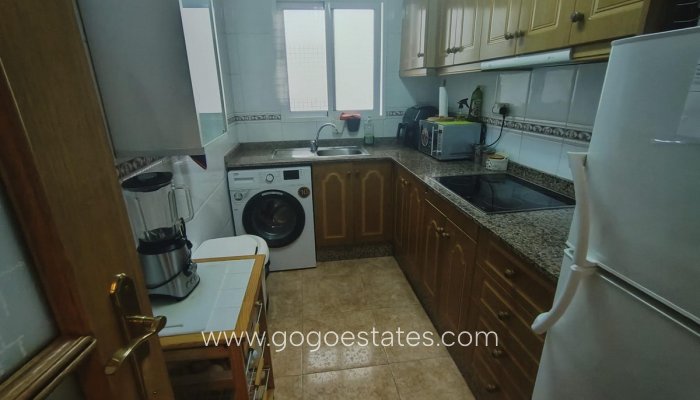 Te koop - Appartement - Appartement op de middelste verdieping - Torrevieja - Torrevieja Centro