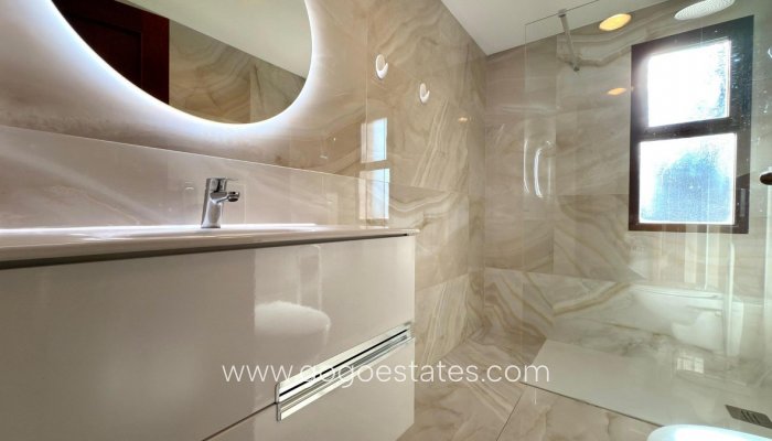 Te koop - Appartement - Appartement op de middelste verdieping - Benidorm - Benidorm Centro