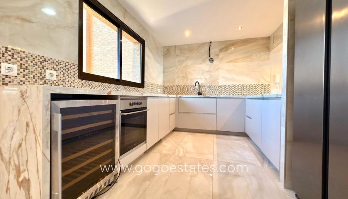 Te koop - Appartement - Appartement op de middelste verdieping - Benidorm - Benidorm Centro