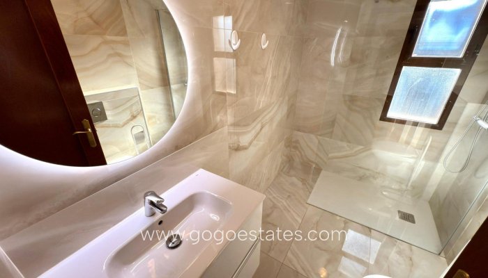 Te koop - Appartement - Appartement op de middelste verdieping - Benidorm - Benidorm Centro