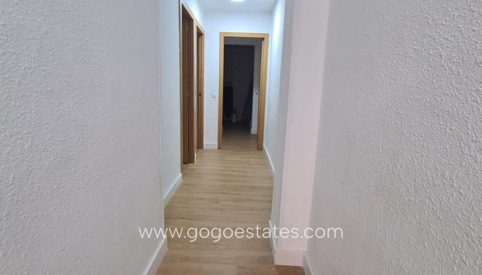 Te koop - Appartement - Appartement op de middelste verdieping - Alicante - Alicante Centro