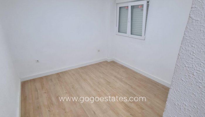 Te koop - Appartement - Appartement op de middelste verdieping - Alicante - Alicante Centro