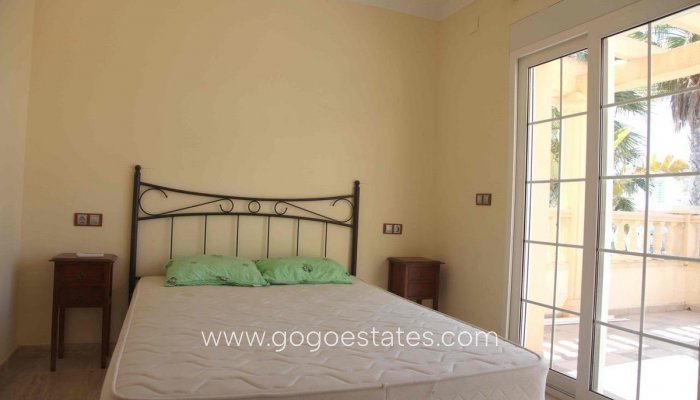 Resale - House - Bungalow - Calpe - Calpe Centro