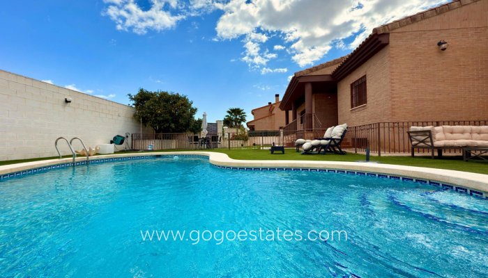 Te koop - Huis - Bungalow - Mutxamel - Mutxamel Centro