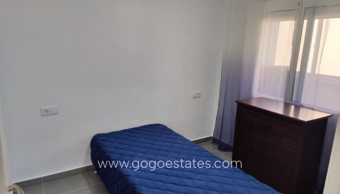 Te koop - Appartement - Appartement op de middelste verdieping - Torrevieja - Torrevieja Centro