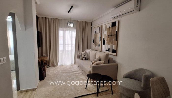 Te koop - Appartement - Appartement op de middelste verdieping - Torrevieja - Torrevieja Centro