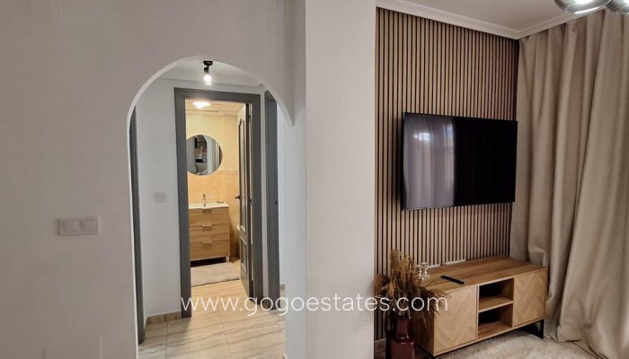 Te koop - Appartement - Appartement op de middelste verdieping - Torrevieja - Torrevieja Centro