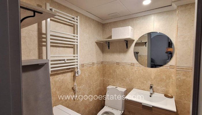 Te koop - Appartement - Appartement op de middelste verdieping - Torrevieja - Torrevieja Centro