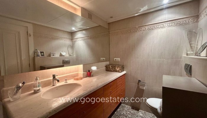 Te koop - Appartement - Appartement op de middelste verdieping - Benidorm - Benidorm Centro