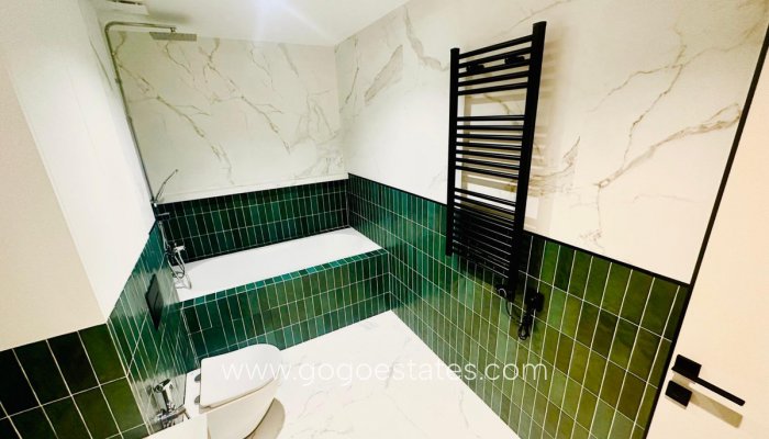 Te koop - Appartement - Appartement op de middelste verdieping - Alicante - Alicante Centro