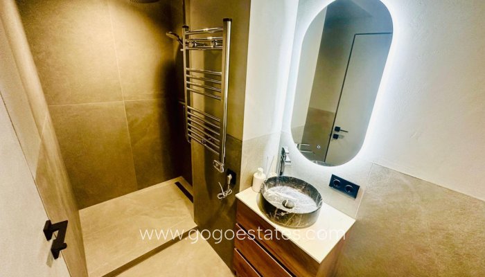 Te koop - Appartement - Appartement op de middelste verdieping - Alicante - Alicante Centro