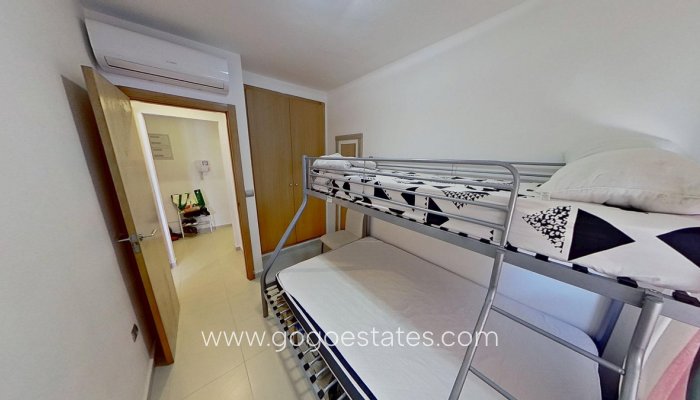 Te koop - Appartement - Appartement op de middelste verdieping - Torrevieja - Torrevieja Centro