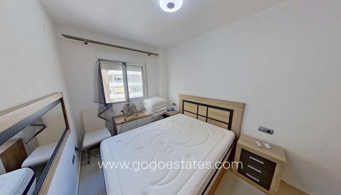 Te koop - Appartement - Appartement op de middelste verdieping - Torrevieja - Torrevieja Centro