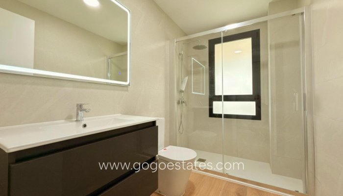 Te koop - Appartement - Appartement op de middelste verdieping - Alicante - Alicante Centro