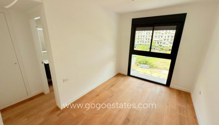 Te koop - Appartement - Appartement op de middelste verdieping - Alicante - Alicante Centro