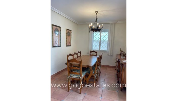 Te koop - Appartement - Appartement op de middelste verdieping - Torrevieja - Torrevieja Centro