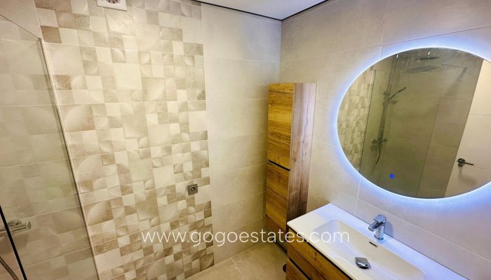 Te koop - Appartement - Appartement op de middelste verdieping - Alicante - Alicante Centro