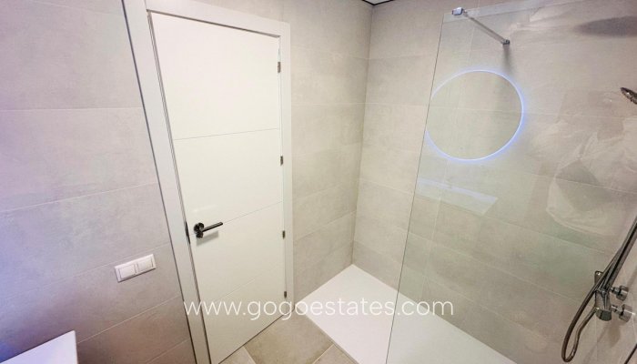 Te koop - Appartement - Appartement op de middelste verdieping - Alicante - Alicante Centro