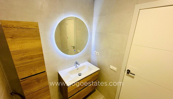 Te koop - Appartement - Appartement op de middelste verdieping - Alicante - Alicante Centro