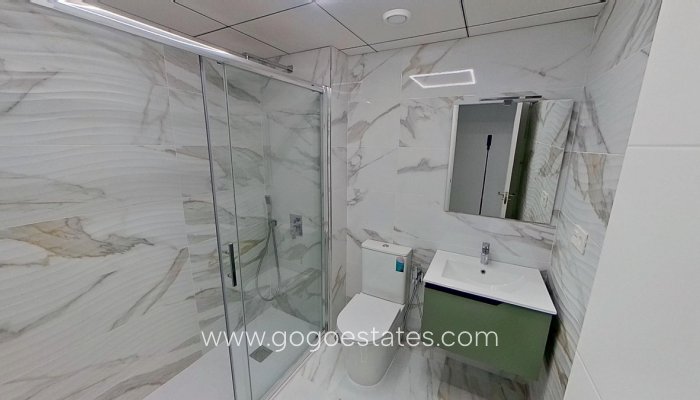 Te koop - Appartement - Appartement op de middelste verdieping - Torrevieja - Torrevieja Centro