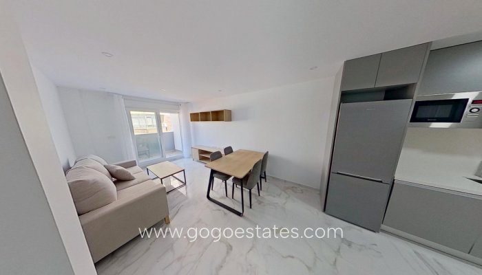 Te koop - Appartement - Appartement op de middelste verdieping - Torrevieja - Torrevieja Centro