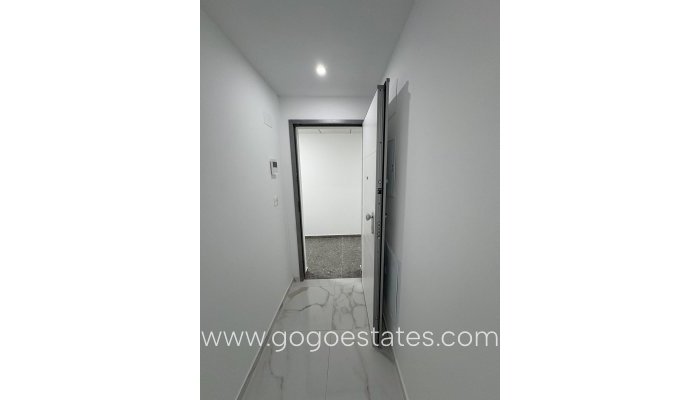 Te koop - Appartement - Appartement op de middelste verdieping - Torrevieja - Torrevieja Centro