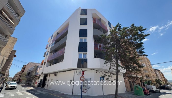 Te koop - Appartement - Appartement op de middelste verdieping - Torrevieja - Torrevieja Centro