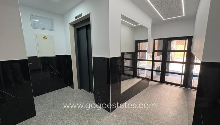 Te koop - Appartement - Appartement op de middelste verdieping - Torrevieja - Torrevieja Centro