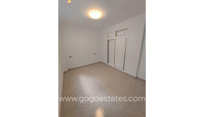 Te koop - Appartement - Appartement op de middelste verdieping - Torrevieja - Torrevieja Centro