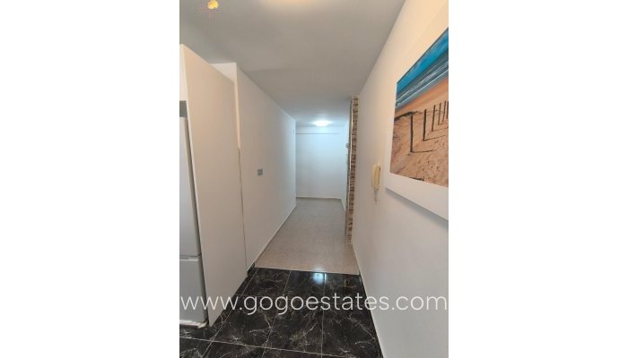Te koop - Appartement - Appartement op de middelste verdieping - Torrevieja - Torrevieja Centro